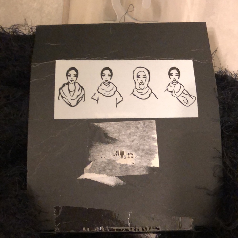 Modena Infinity Scarf - Picture 6 of 10